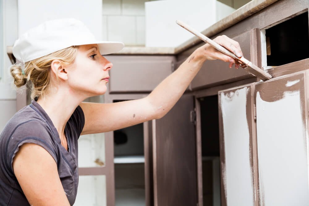 What Color Should I Paint My Kitchen Cabinets?